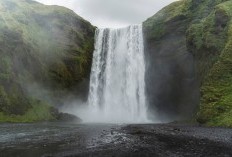 Tingginya Mencapai 100 Meter, Wisata Air Terjun di Lumajang Mempesona Dengan Fenomena Uniknya: Buih Beterbangan Seperti Kapas Biru  