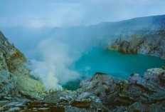 Pecinta Fotografi Merapat! 5 Spot Foto Cantik di Kawah Ijen, Capture Momen di Sini Dijamin Hasilnya Kece