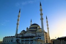 Materi PDF Khutbah Sholat Jumat Hari ini Tema Ringan Tentang Amalan di Bulan Zulkaidah dan Manfaat Melejitnya Doa-doa